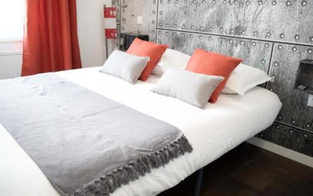 * Les Suites Aux Étoiles *