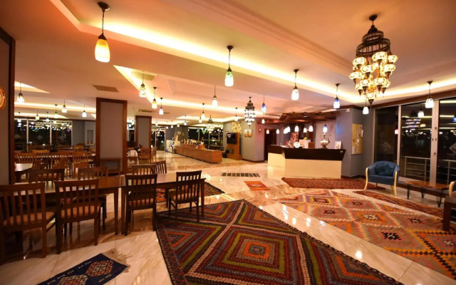 Pamukkale White Heaven Suite Hotel