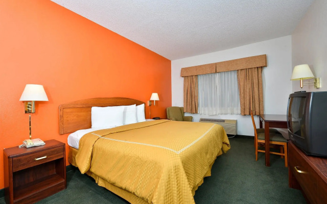 Motel 6 Dallas, TX - North - Richardson