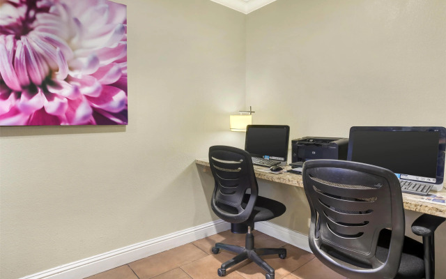 Best Western Plus Pleasanton Inn