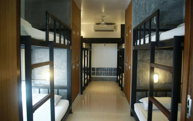 Freedom Hostel at Phi Phi