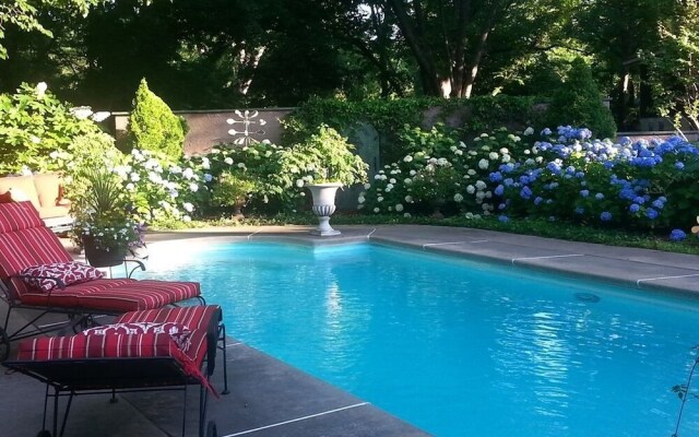 A Taste of Italy Inn