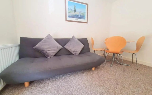 Bassett Flat with 2 Double Bedrooms and Superfast Wi-Fi