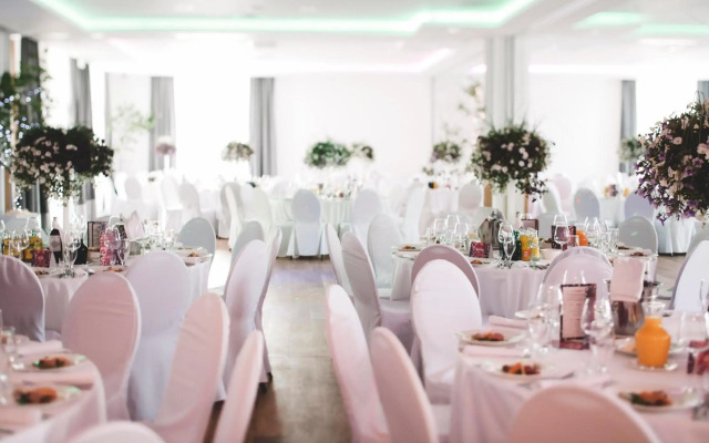 Mercure Wiazowna Brant