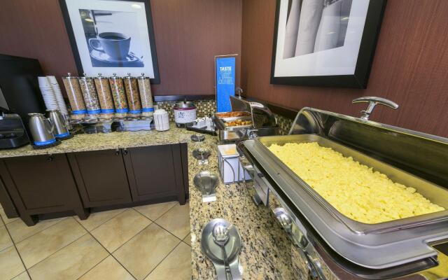 Hampton Inn & Suites Yonkers