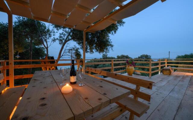 Kaliva Country House with private beach access and pool