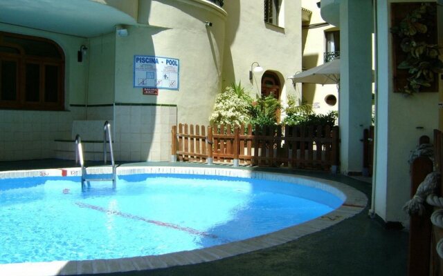 Apartamentos Mediterraneo