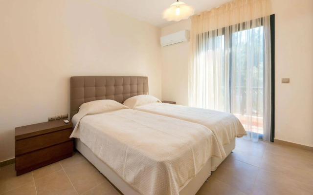 Seven Springs Artemis Villa