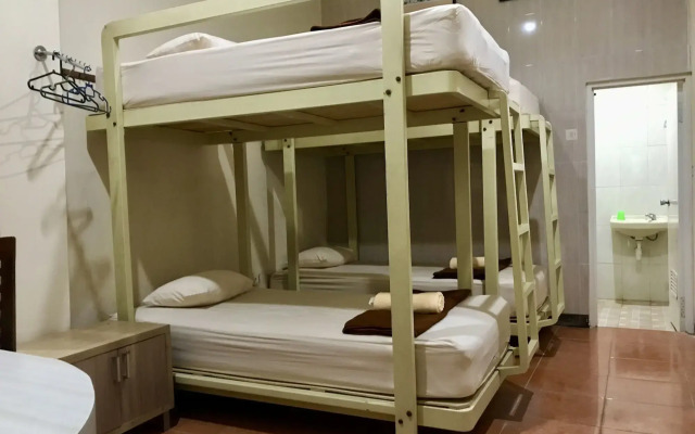 Savita Garden Inn