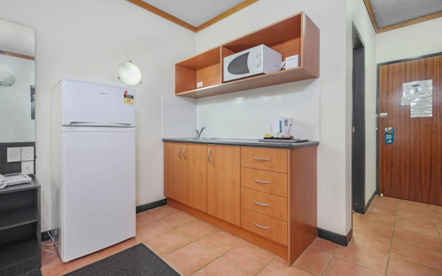 Belconnen Way Hotel Motel and Serviced Apartments