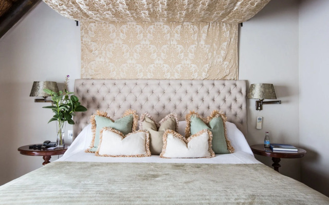 Hunter's Country House