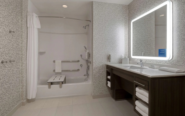 Home2 Suites By Hilton Redding