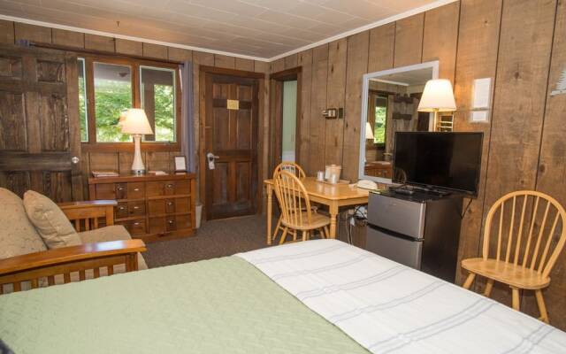 Wiscasset Woods Lodge