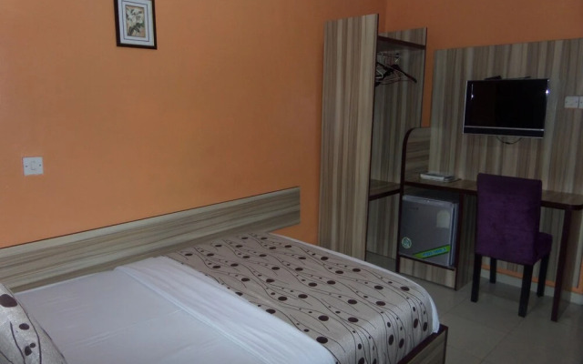 DownTown Royal Hotel