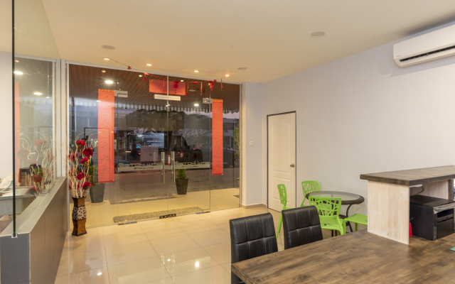 OYO 778 BMW 2 Hotel