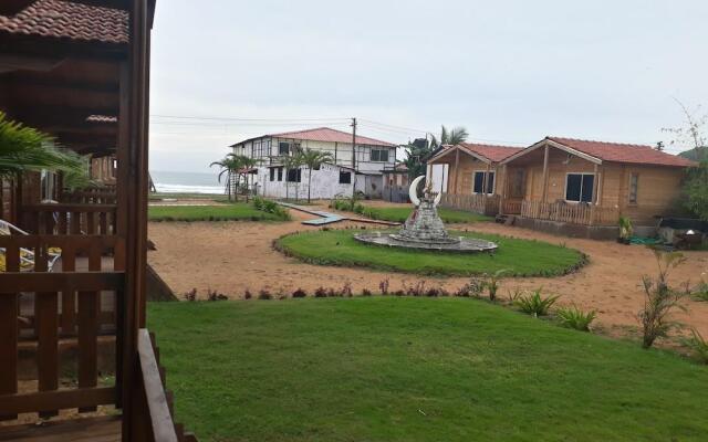 Cisco's Beach Shack and Cottages