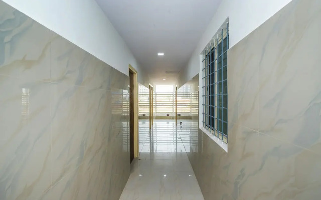 Oyo 30686 G K Residency
