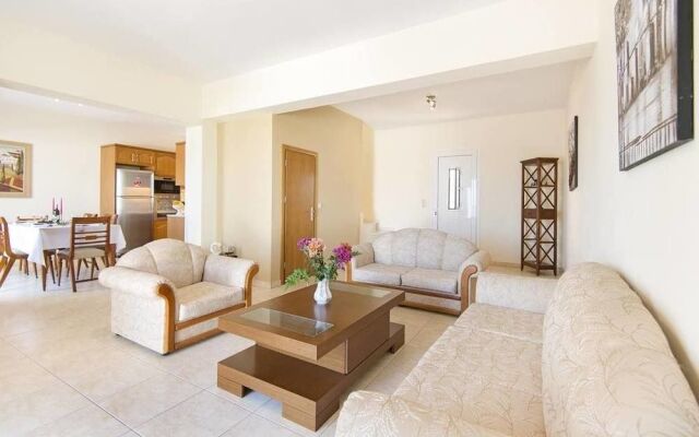 White Pearl Villa Gennadi