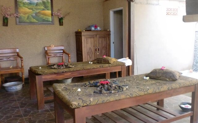 Rare Angon Homestay