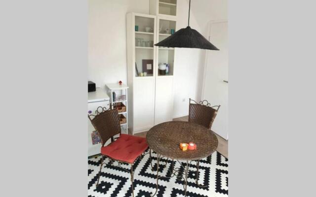 Carl 7 - Ruhig, Bezaubernd, Eigen