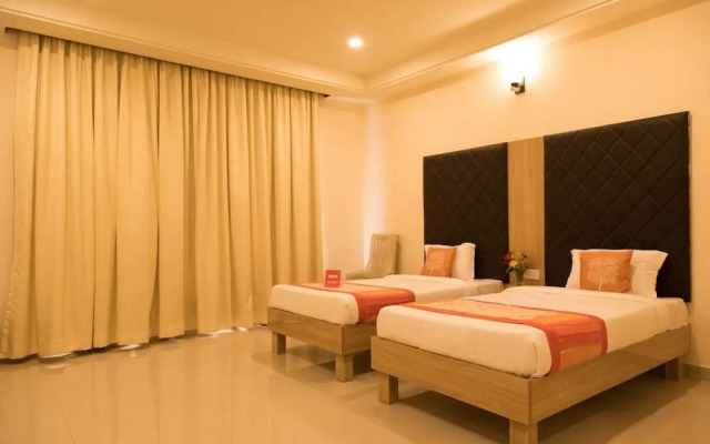 Hotel Solitaire by OYO Rooms