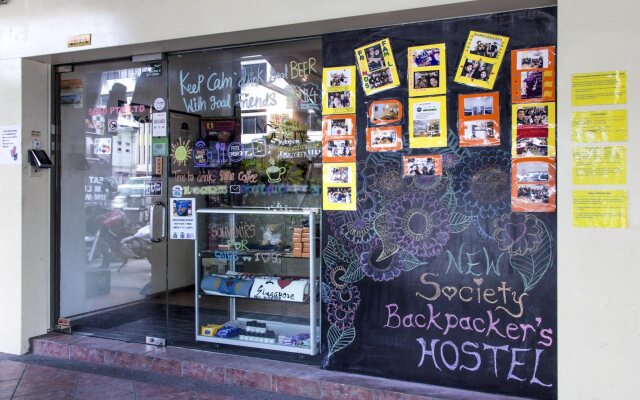New Society Backpackers Hotel - Hostel