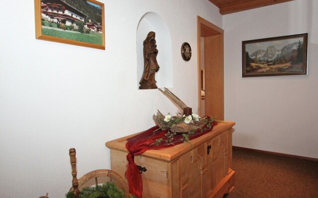 Modern Apartment in Schwendau with Garden