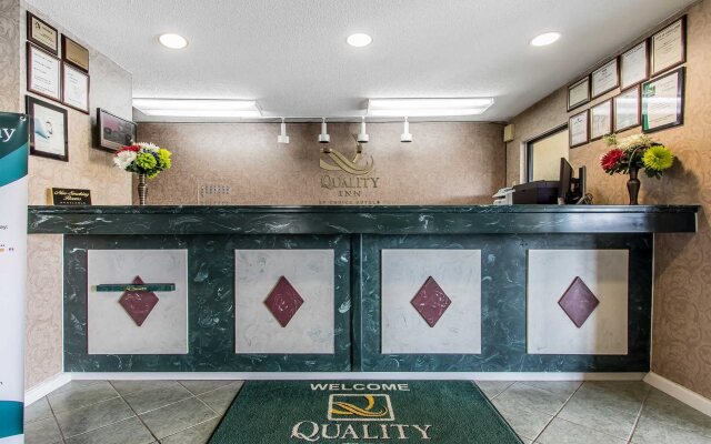 Comfort Suites Lombard - Addison