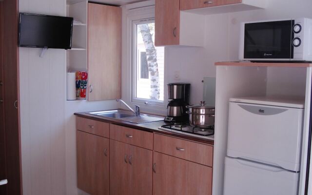 Property With 2 Bedrooms in Saint-martin-de-queyrières, With Wonderful