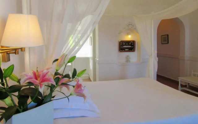 Porto Scoutari Romantic Hotel