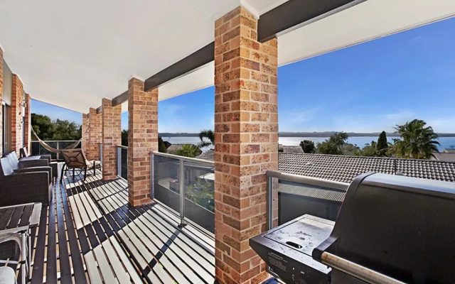 Away @ Nelson Bay, 29 Wollomi Avenue