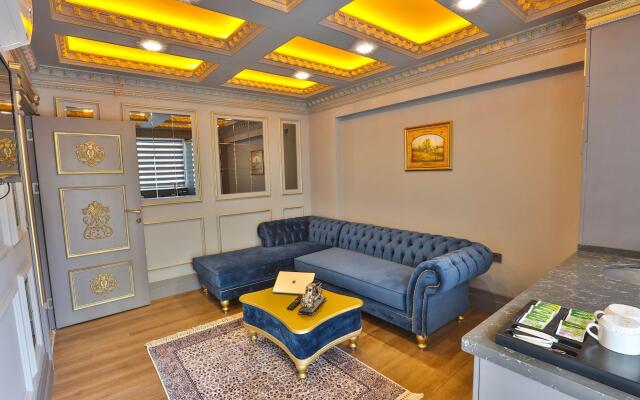 Real King Suit Otel