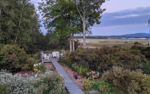 Acadia Sunrise Motel