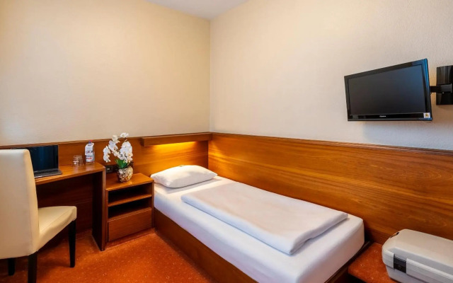 PLAZA INN Rieker Stuttgart Hauptbahnhof