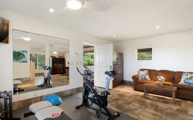 King Hale 4 Bedroom Home by RedAwning