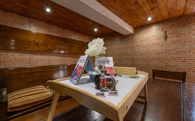 T4 House With Outdoor Pool and Wonderful Views