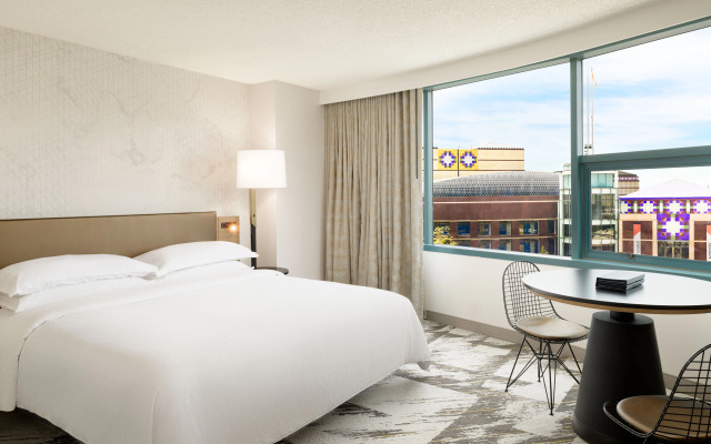 Sheraton Cerritos Hotel