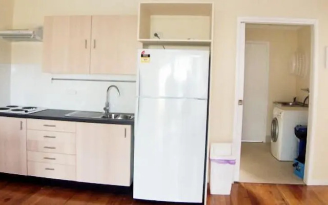 Bruces Waterside Units