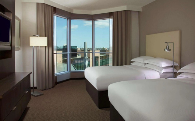 Hilton Toronto/Markham Suites Conference Centre & Spa