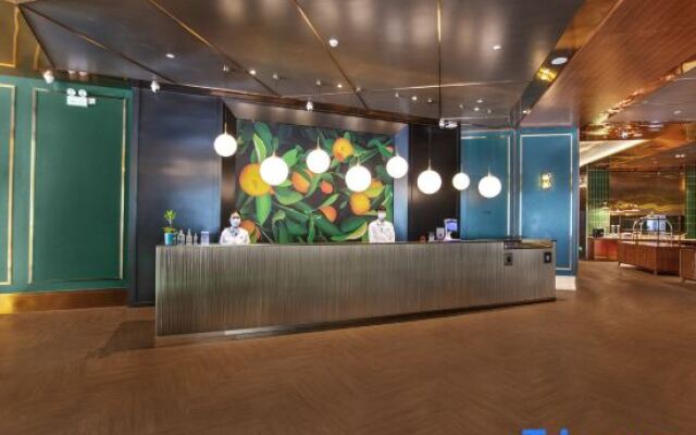 Orange Hotel (Wuhan Qingnian wansongyuan Road)