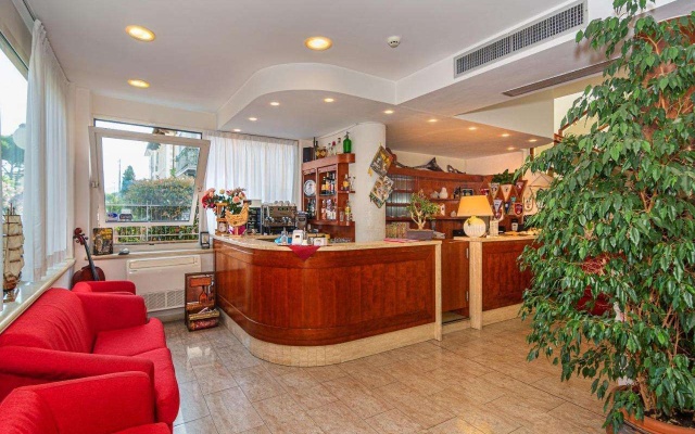 Florentia Hotel