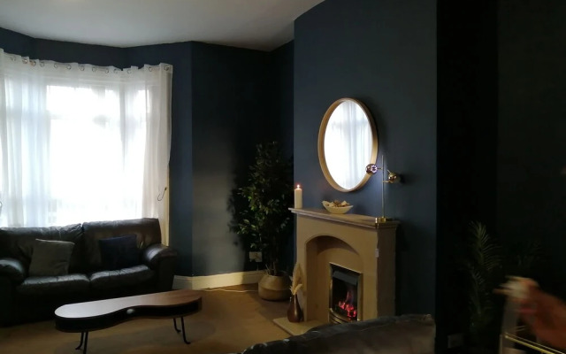 Ashanti Inviting Place Gateshead