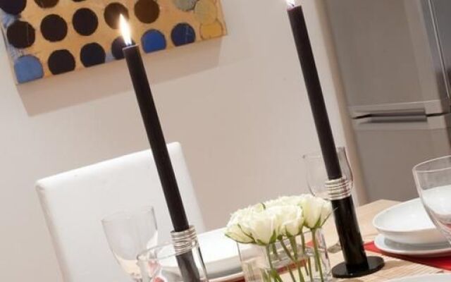 Henderson Street Apartment