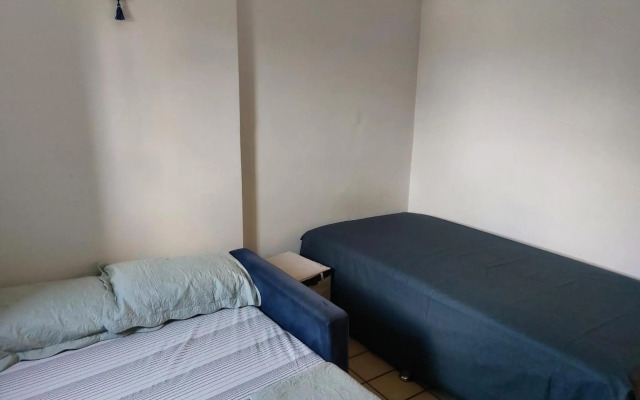 SUITE com BANHEIRO PRIVATIVO e QUARTO DUPLO