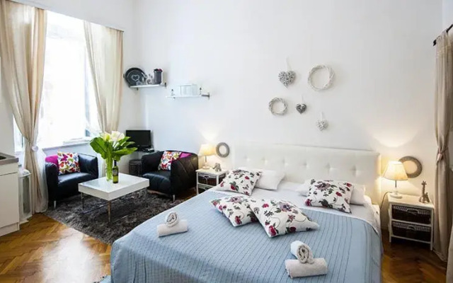 Mediteran Old Town Apartments