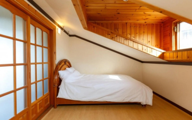 Yangyang Seorak Badanamuro Pension