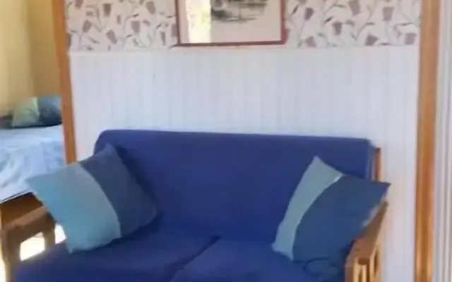 Hälluddens Stugby och Vandrarhem