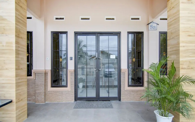 The Shine Residence by OYO Rooms