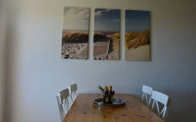 Langeness Modern Retreat