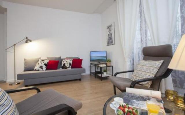 SingularStays Plaza Redonda